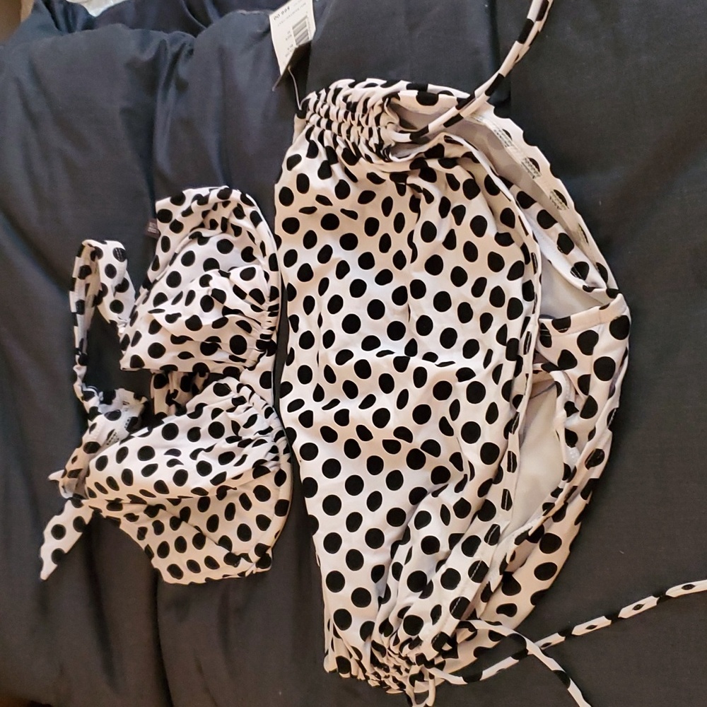 Kenneth Cole Reaction Bathing suit
